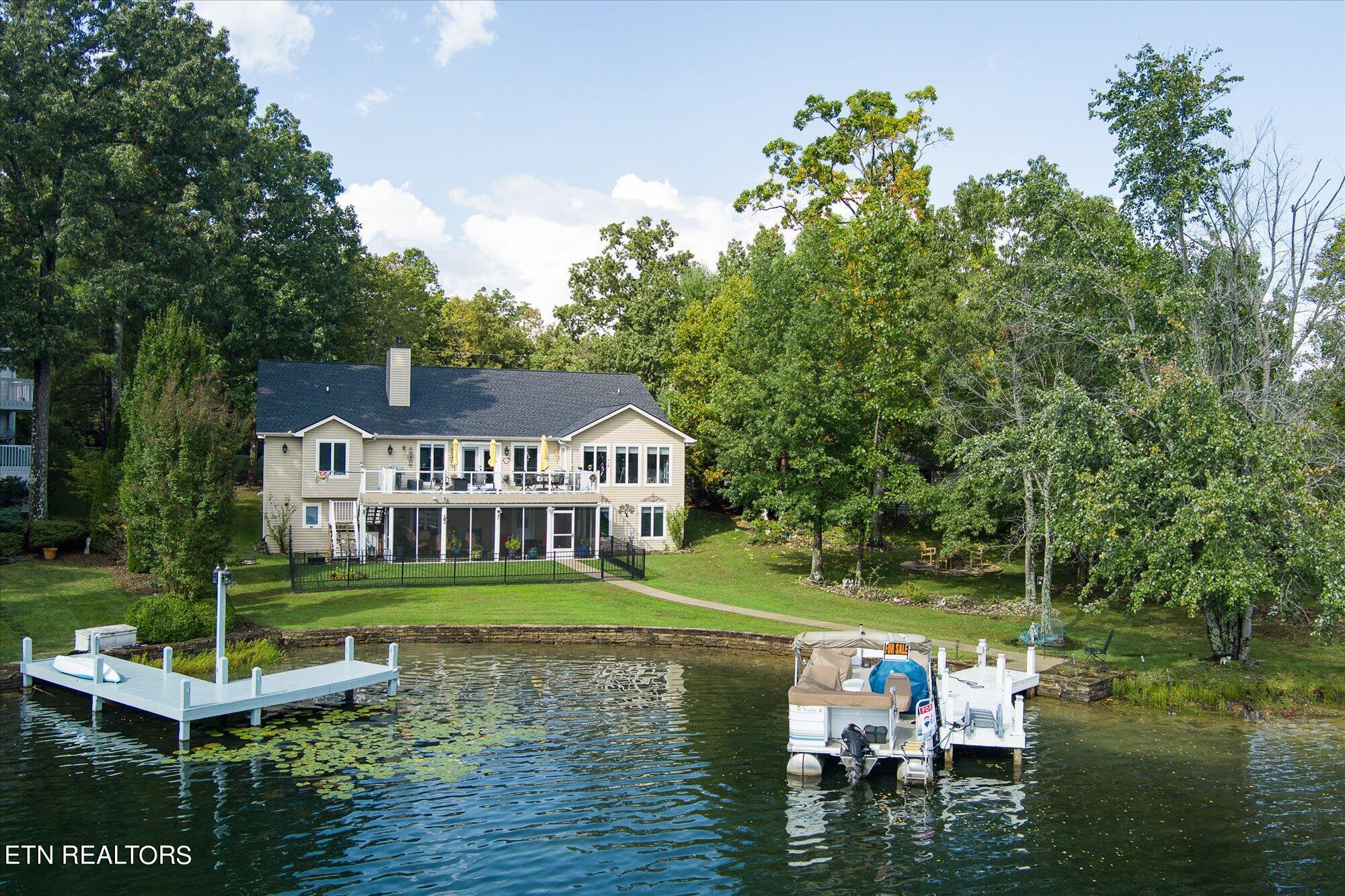 20 Victoria Way