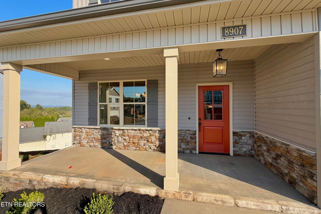 Photo of 8907 Queensdale Lane, Knoxville, TN 37924 (MLS # 1358999)