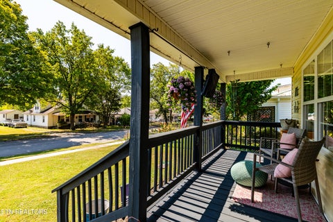 Tiny photo for 324 Glascock St, Alcoa, TN 37701 (MLS # 1354726)