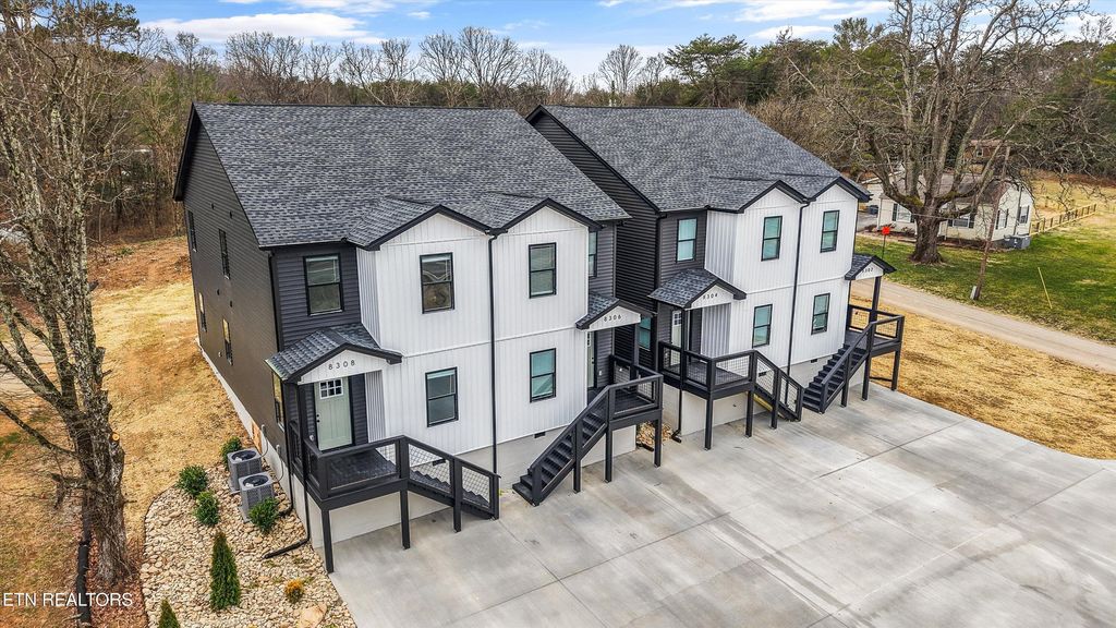 Photo of 8306 Lobelia Lane, Knoxville, TN 37920 (MLS # 1339675)