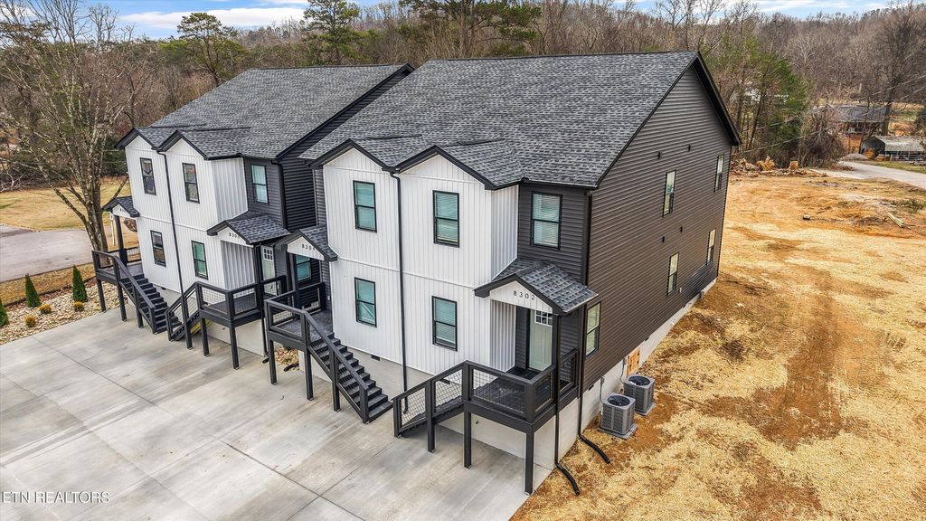 Photo of 8306 Lobelia Lane, Knoxville, TN 37920 (MLS # 1339675)