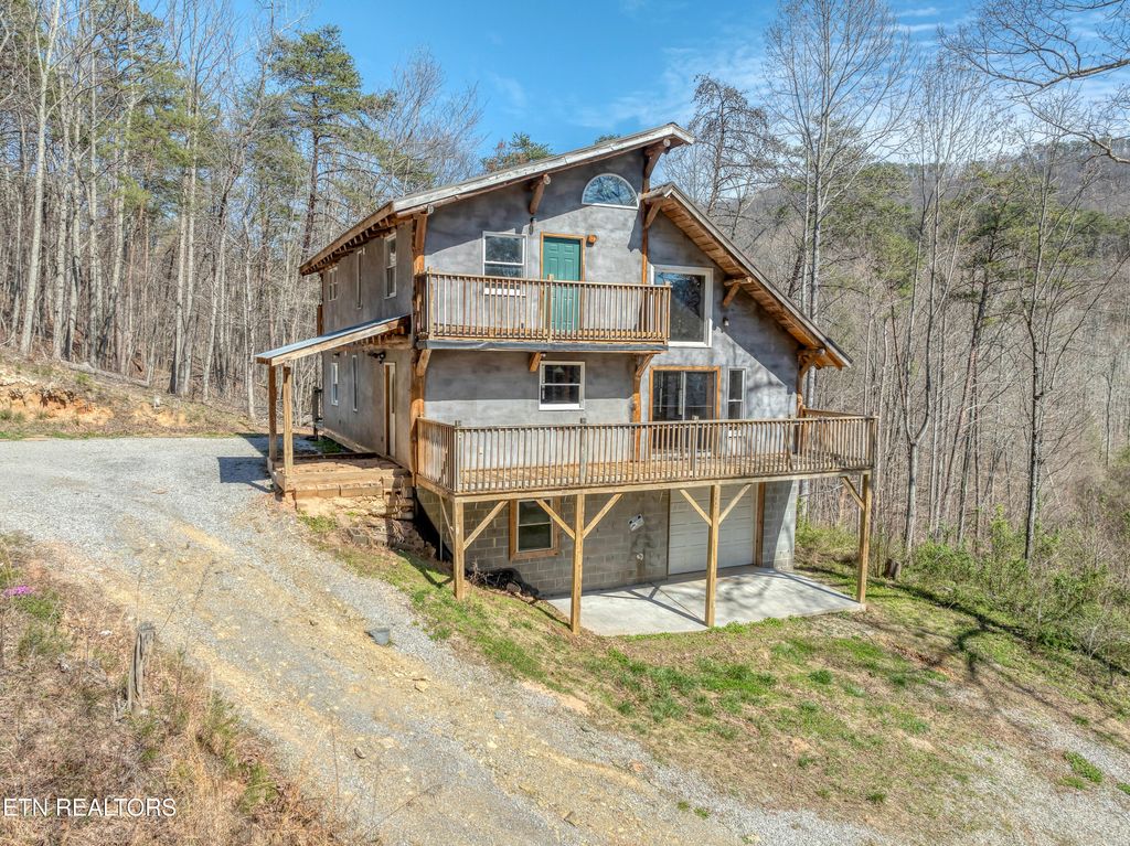 Photo of 3261 Butterfly Hollow Rd, Maryville, TN 37803 (MLS # 1333963)
