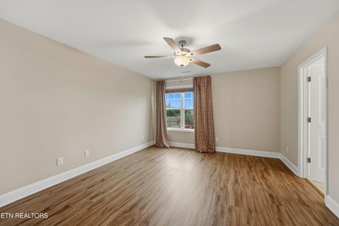 Tiny photo for 160 E Elderberry St, Oak Ridge, TN 37830 (MLS # 1333130)