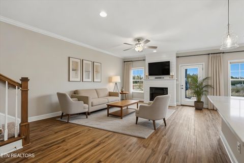 Tiny photo for 160 E Elderberry St, Oak Ridge, TN 37830 (MLS # 1333130)