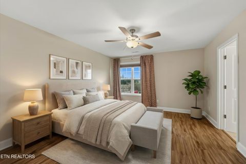 Tiny photo for 160 E Elderberry St, Oak Ridge, TN 37830 (MLS # 1333130)