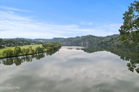 Photo of 2101 Woodmere Lane, Knoxville, TN 37920 (MLS # 1316955)