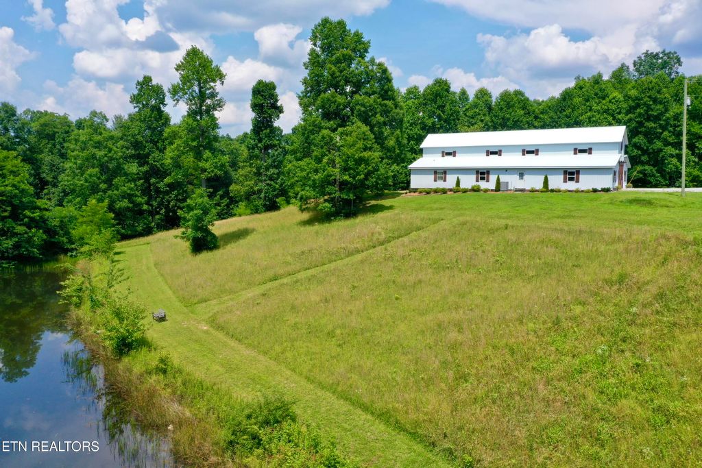 Photo of 281 Red Williams Rd, Crossville, TN 38555 (MLS # 1305148)