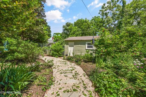 Tiny photo for 922 Gratz St, Knoxville, TN 37917 (MLS # 1340479)