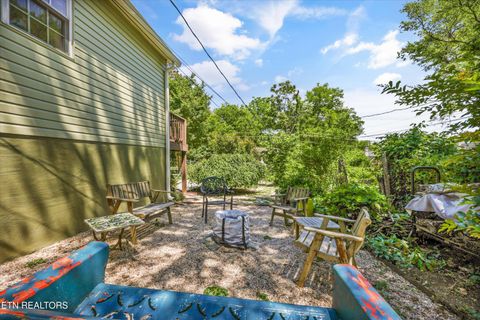 Tiny photo for 922 Gratz St, Knoxville, TN 37917 (MLS # 1340479)
