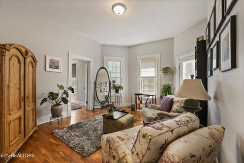 Tiny photo for 922 Gratz St, Knoxville, TN 37917 (MLS # 1340479)