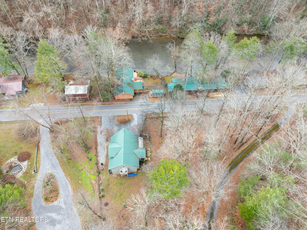 Photo of 6217 Old Walland Hwy, Walland, TN 37886 (MLS # 1323663)