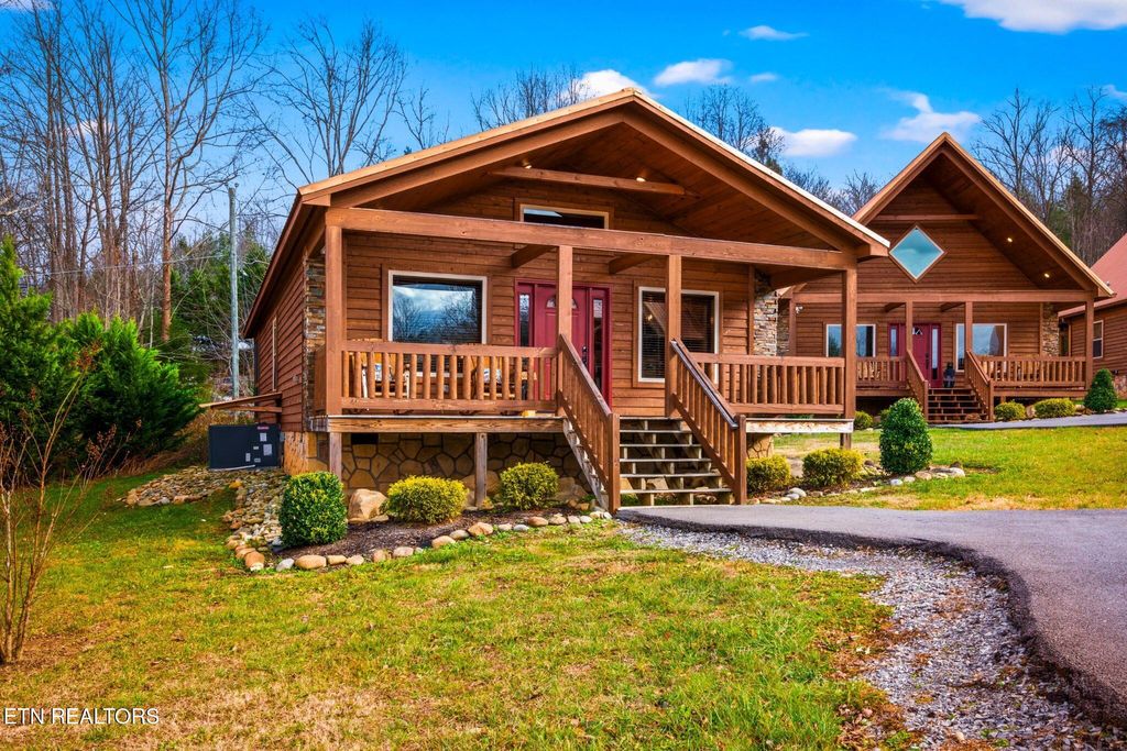 Photo of 244 Forrest Loop Way, Gatlinburg, TN 37738 (MLS # 1332301)