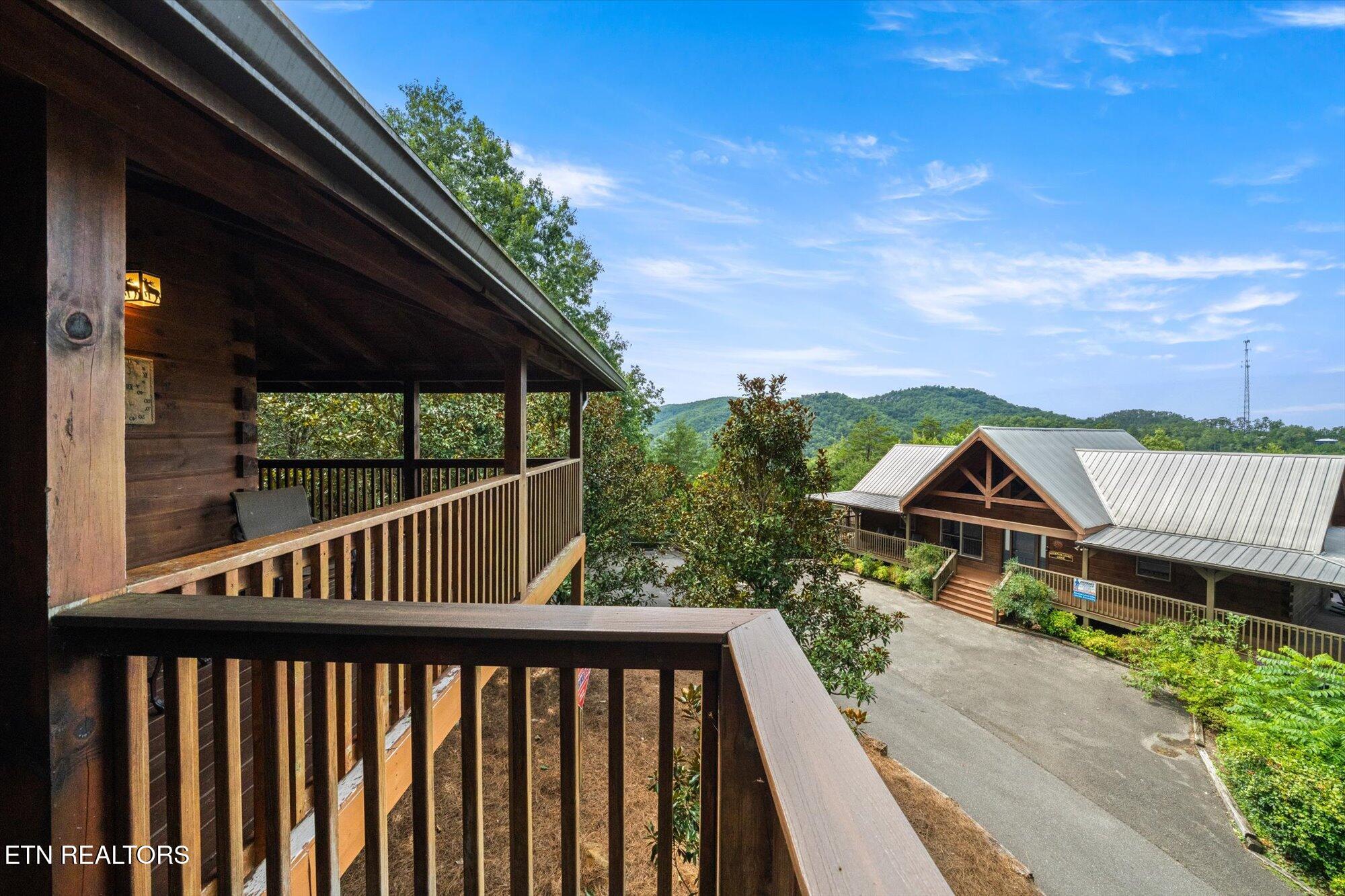 2992 Mountain Memories Way
