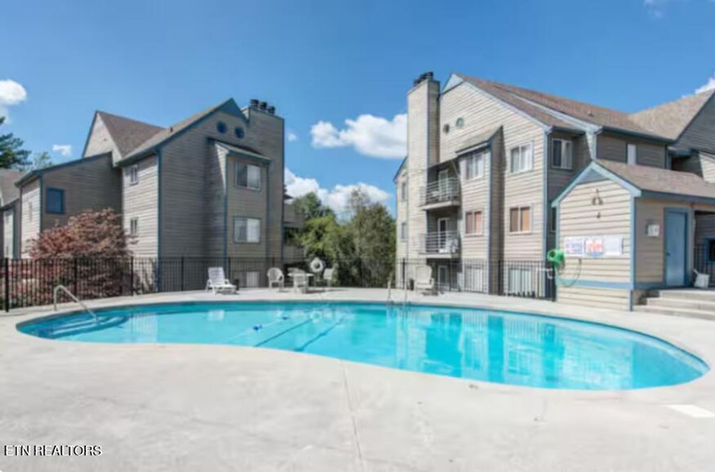 Photo of 1260 Ski View Drive #2106, Gatlinburg, TN 37738 (MLS # 1342296)