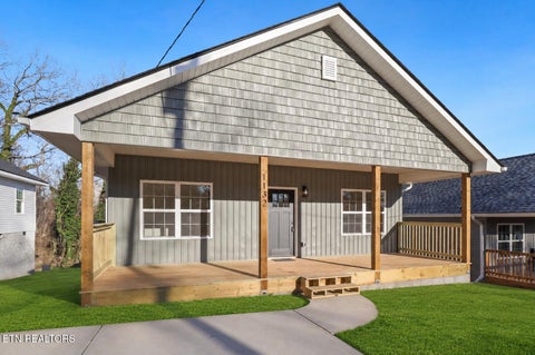Photo of 1132 SE Trigg St, Knoxville, TN 37915 (MLS # 1343785)