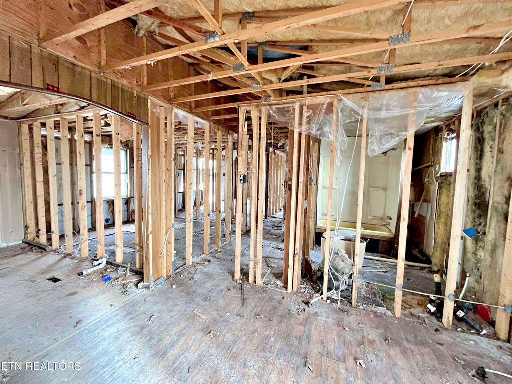 Photo of 114 Pinecrest Drive Dr, Loudon, TN 37774 (MLS # 1324834)