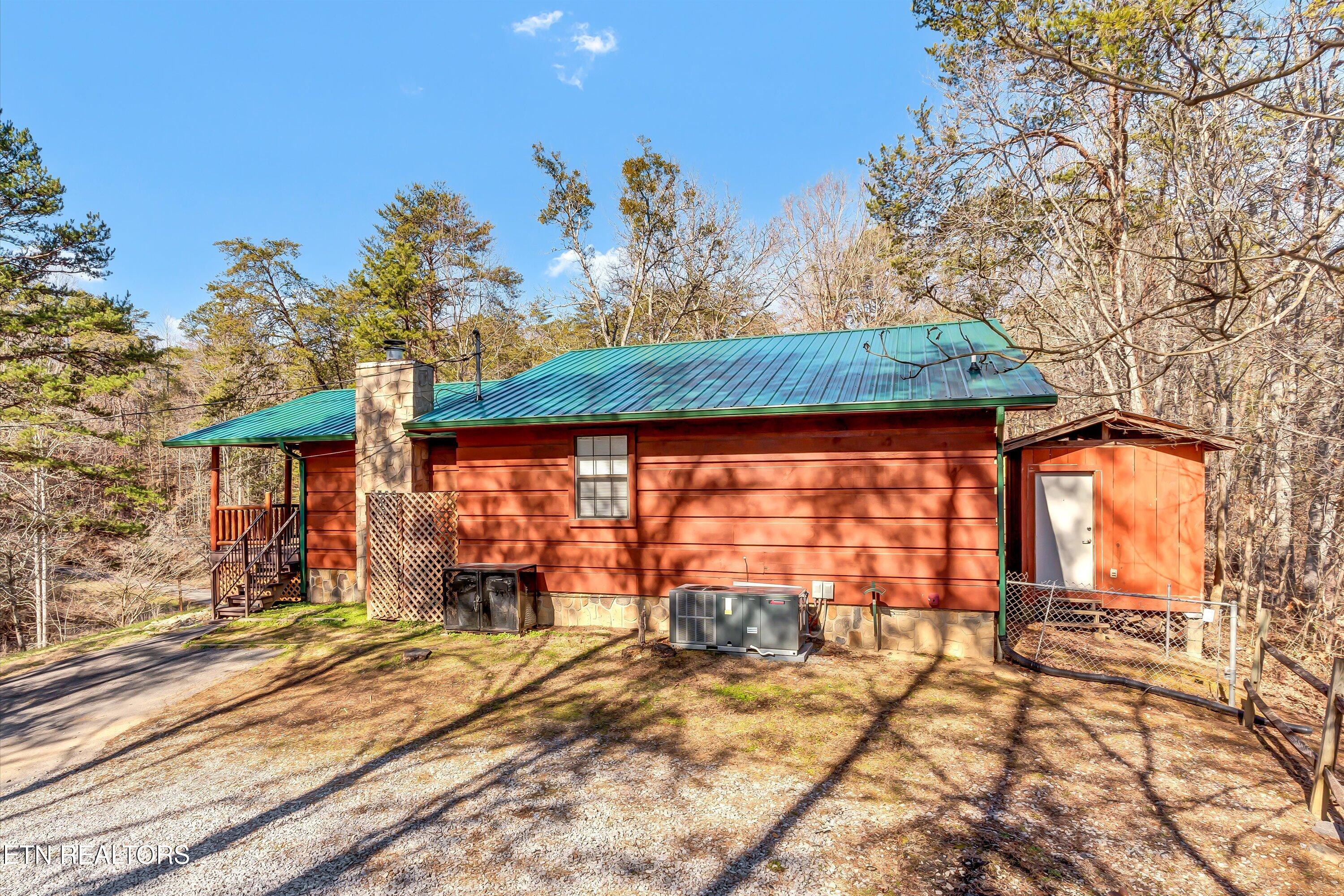 2833 Longvale Lane