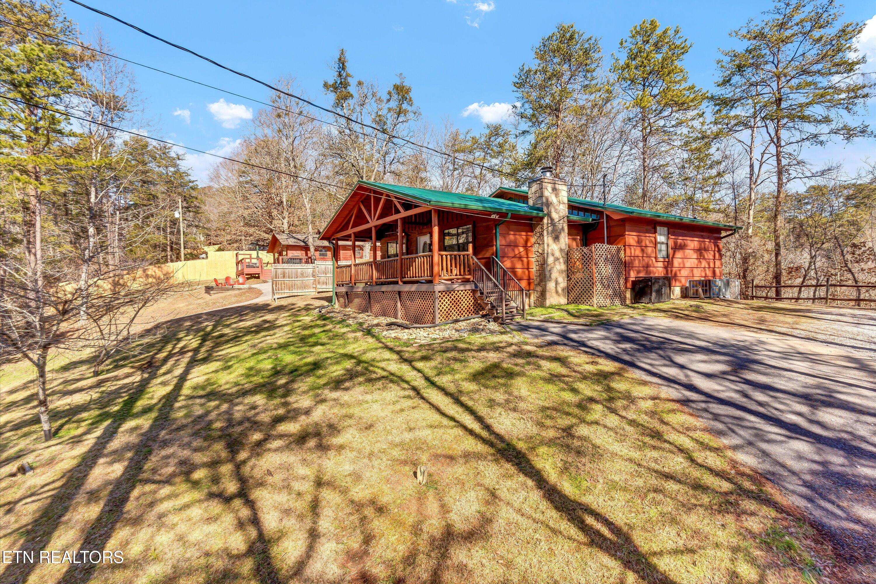 2833 Longvale Lane