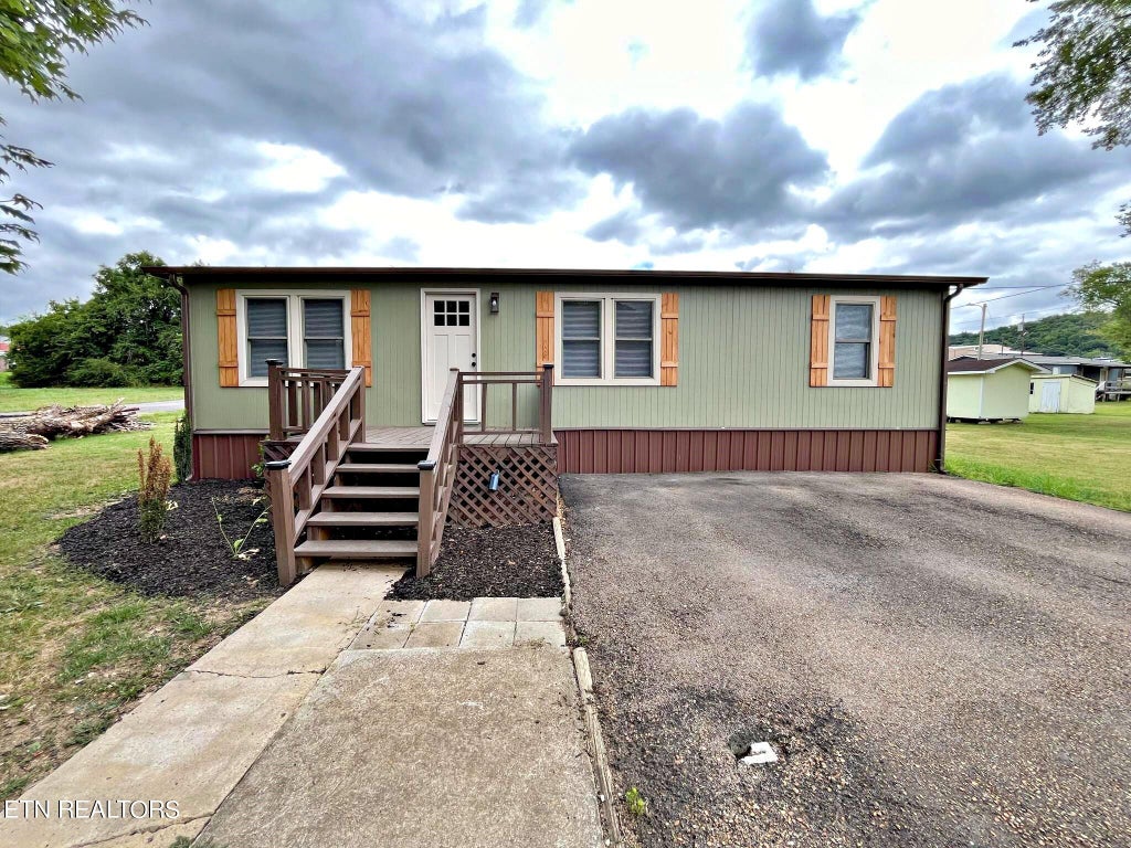 Photo of 150 Creek Street St, Decatur, TN 37322 (MLS # 1269161)
