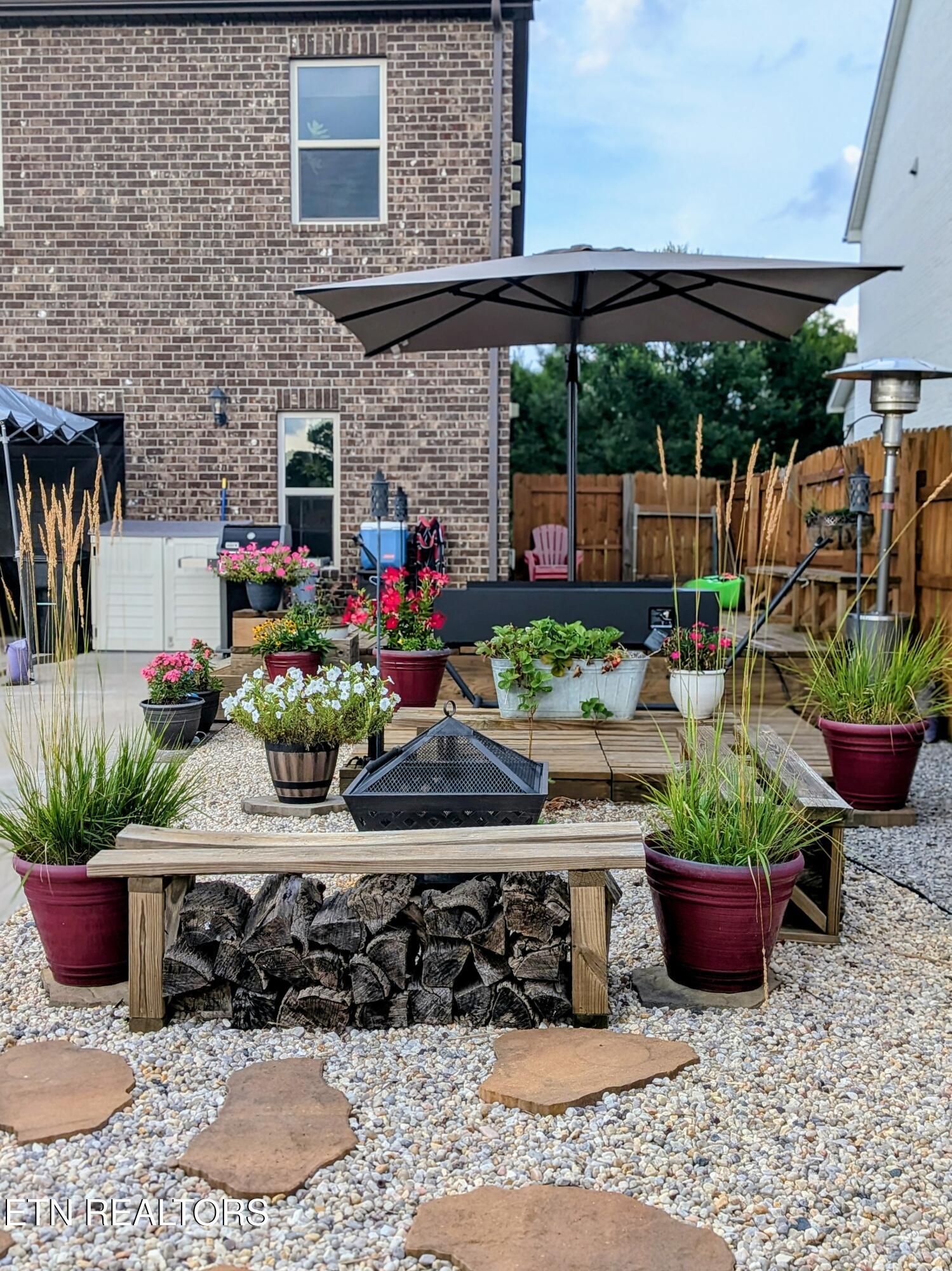 130 E Groves Park Blvd