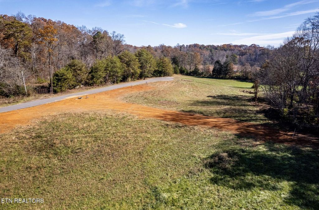Photo of 4613 Huffaker Drive, Strawberry Plains, TN 37871 (MLS # 1321572)