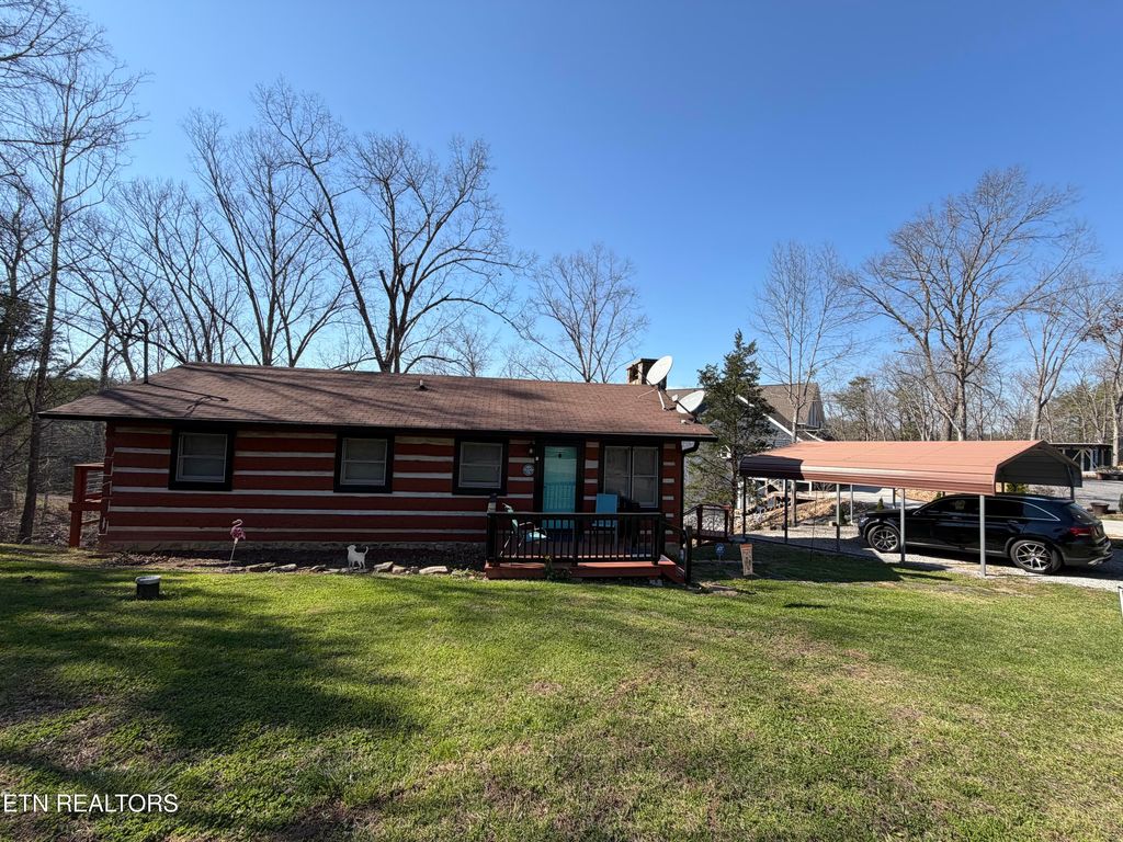 Photo of 1129 Peninsula Rd, Sevierville, TN 37876 (MLS # 1322856)