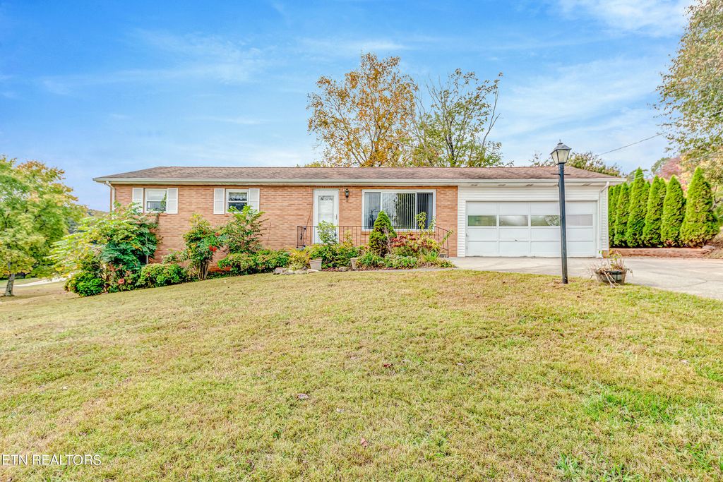 Photo of 3021 Beech Rd, Louisville, TN 37777 (MLS # 1243497)