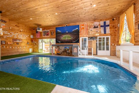 Photo of 720 Oliver Rd, Knoxville, TN 37920 (MLS # 1318853)