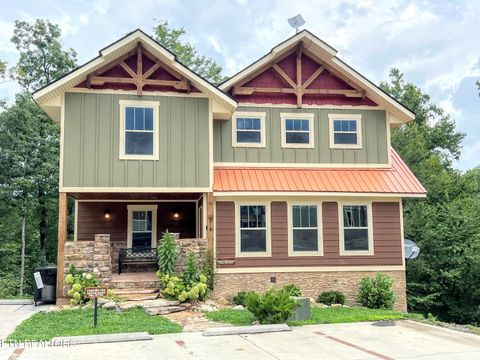 1018 Potters Way Gatlinburg TN 37738