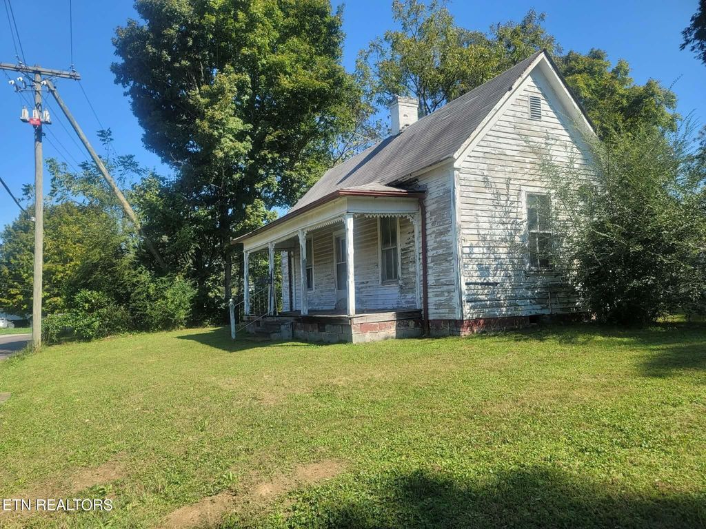 Photo of 106 N Niota Rd, Englewood, TN 37329 (MLS # 1326975)