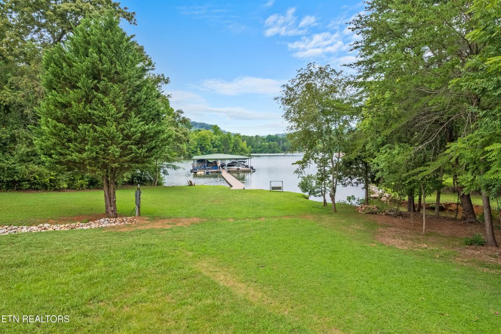 Photo of 708 Wood Duck Drive, Vonore, TN 37885 (MLS # 1322639)