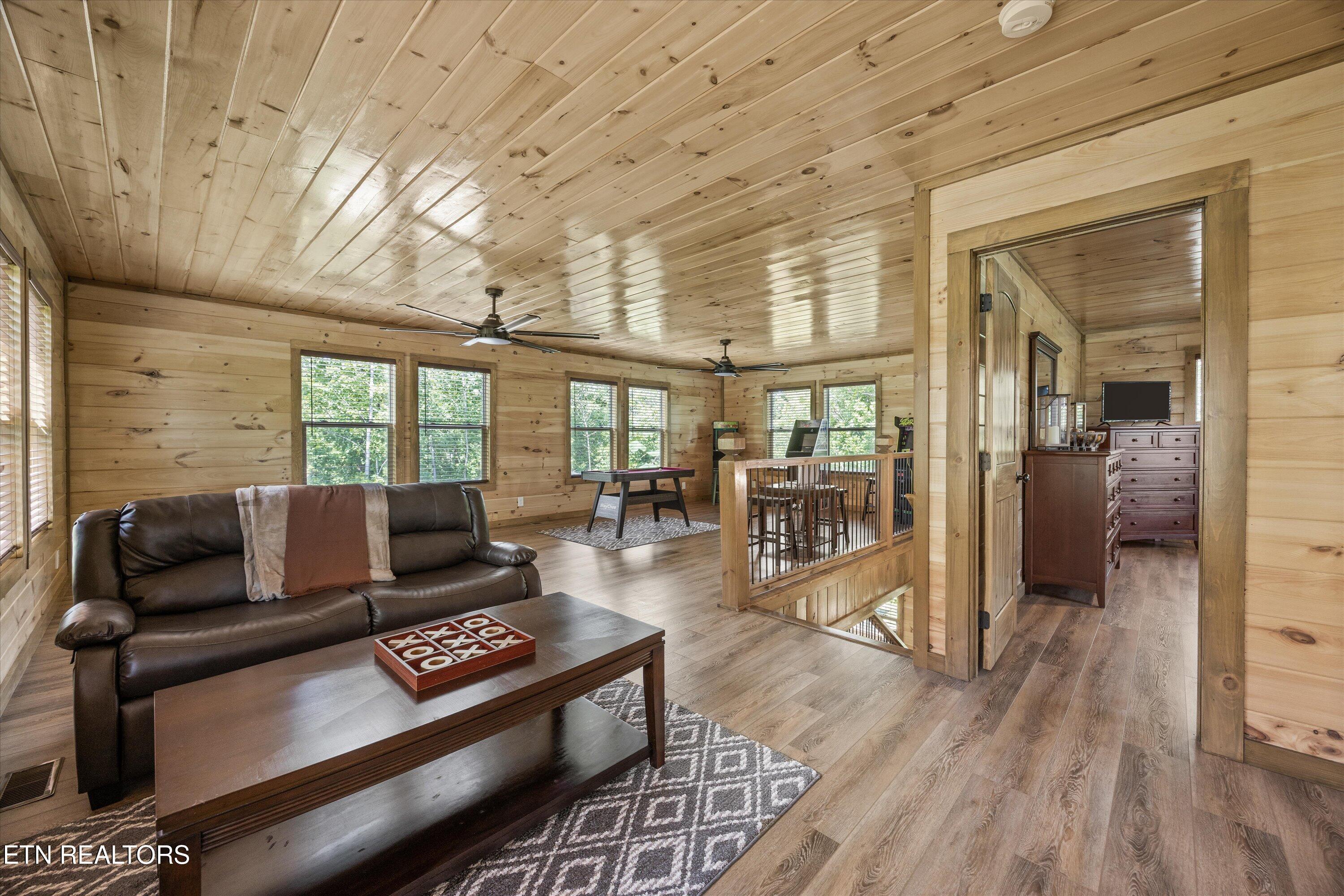 3194 Emerald Springs Loop