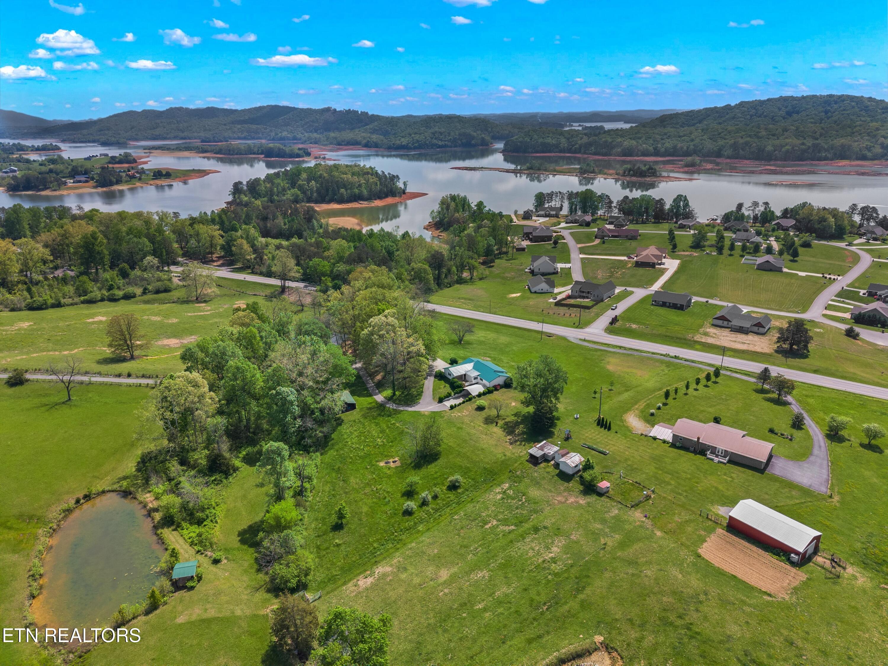 5245 Highway 11W