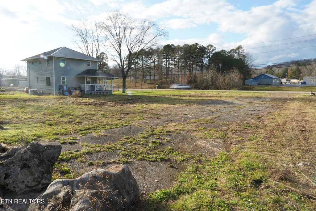 Photo of Roane State Hwy, Harriman, TN 37748 (MLS # 1322868)