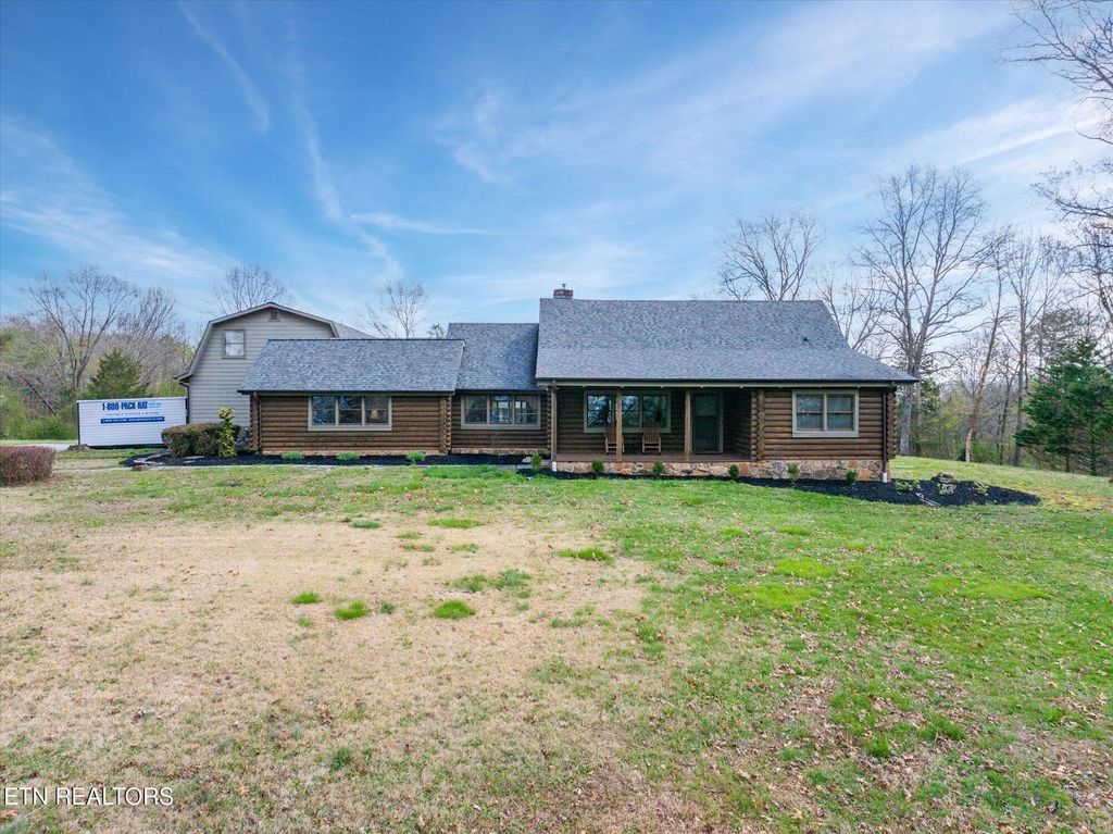 Photo of 209 County Road 576, Englewood, TN 37329 (MLS # 1333839)