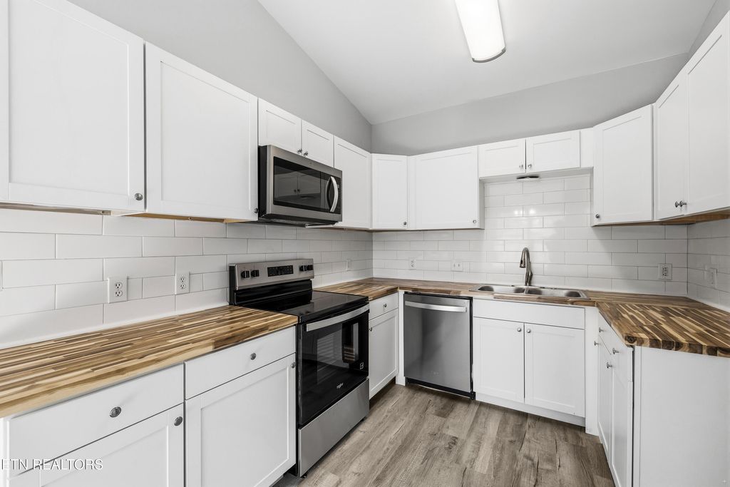 Photo of 10020 Gate Post Way, Knoxville, TN 37931 (MLS # 1333739)