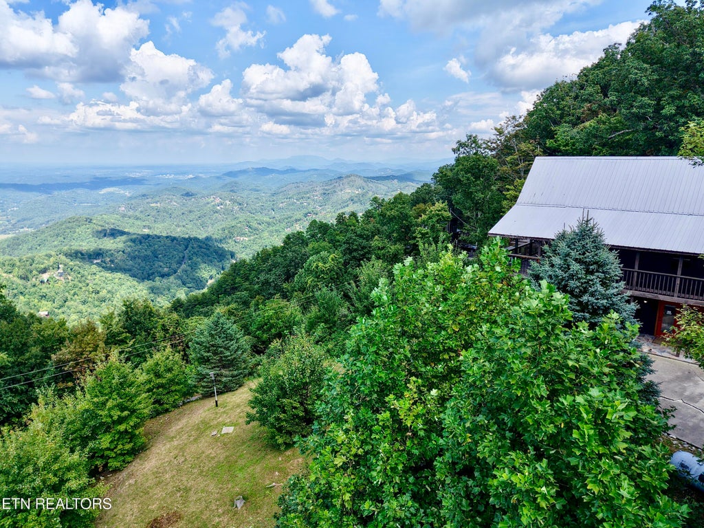Photo of 2909 Overholt Tr, Pigeon Forge, TN 37862 (MLS # 1354596)