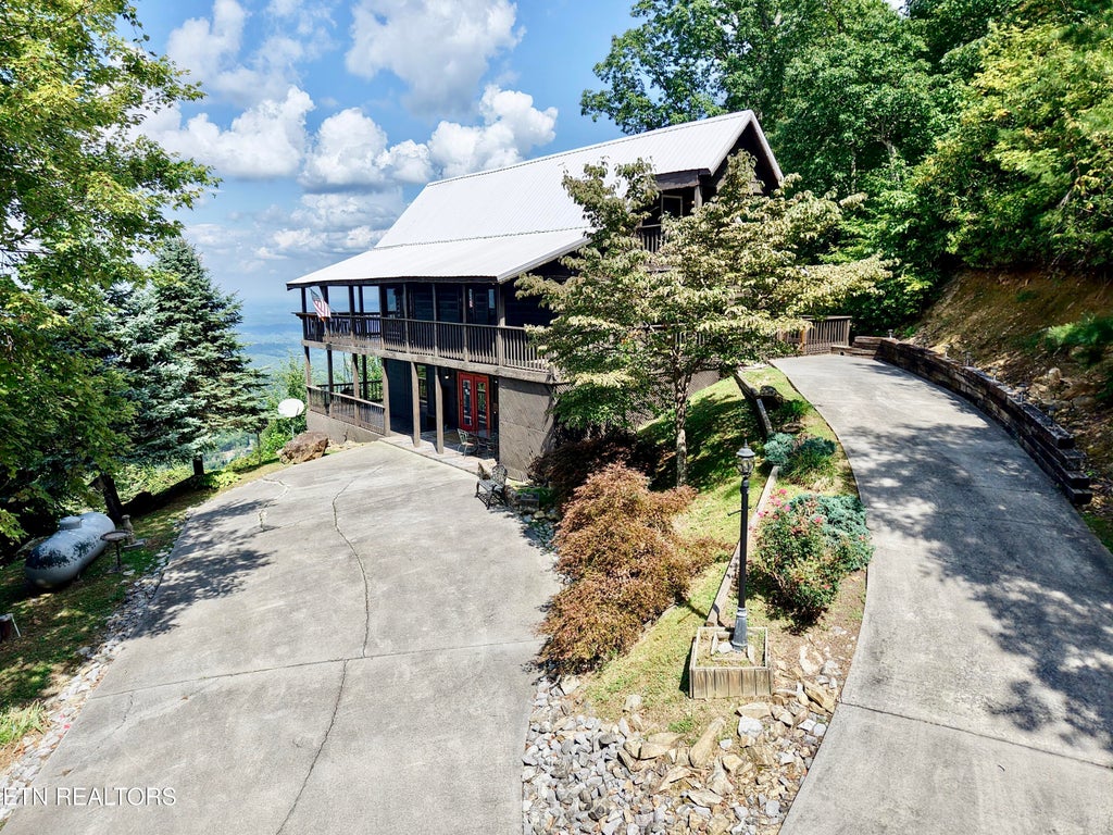 Photo of 2909 Overholt Tr, Pigeon Forge, TN 37862 (MLS # 1354596)