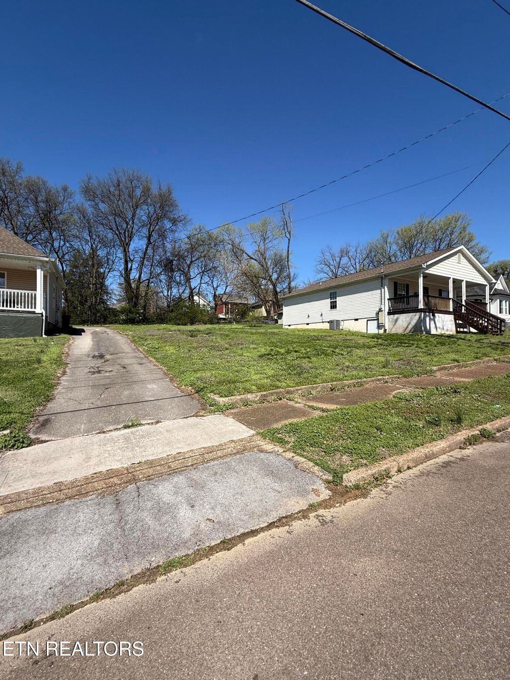 Photo of 2231 Virginia Ave #0, Knoxville, TN 37921 (MLS # 1332483)