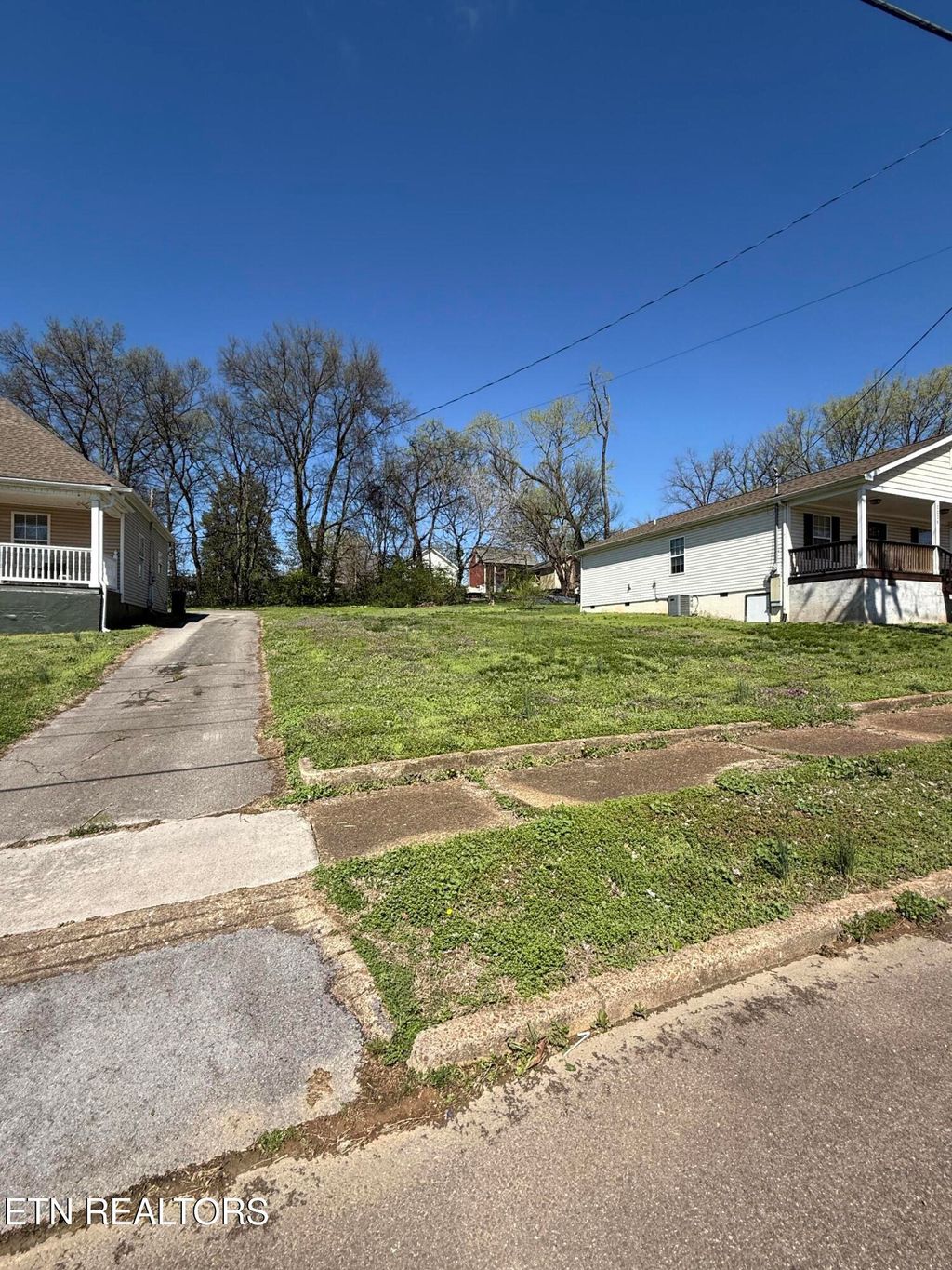 Photo of 2231 Virginia Ave #0, Knoxville, TN 37921 (MLS # 1332483)