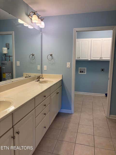 Tiny photo for 113 Greystone Way, Kingston, TN 37763 (MLS # 1350034)