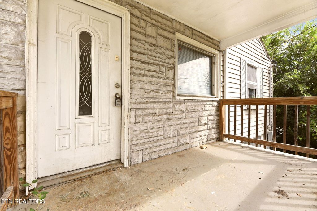 Photo of 2541 Brown Ave, Knoxville, TN 37917 (MLS # 1349342)