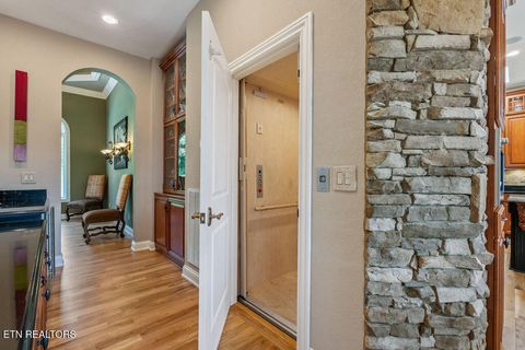 Tiny photo for 302 Shawnee View, Loudon, TN 37774 (MLS # 1339593)