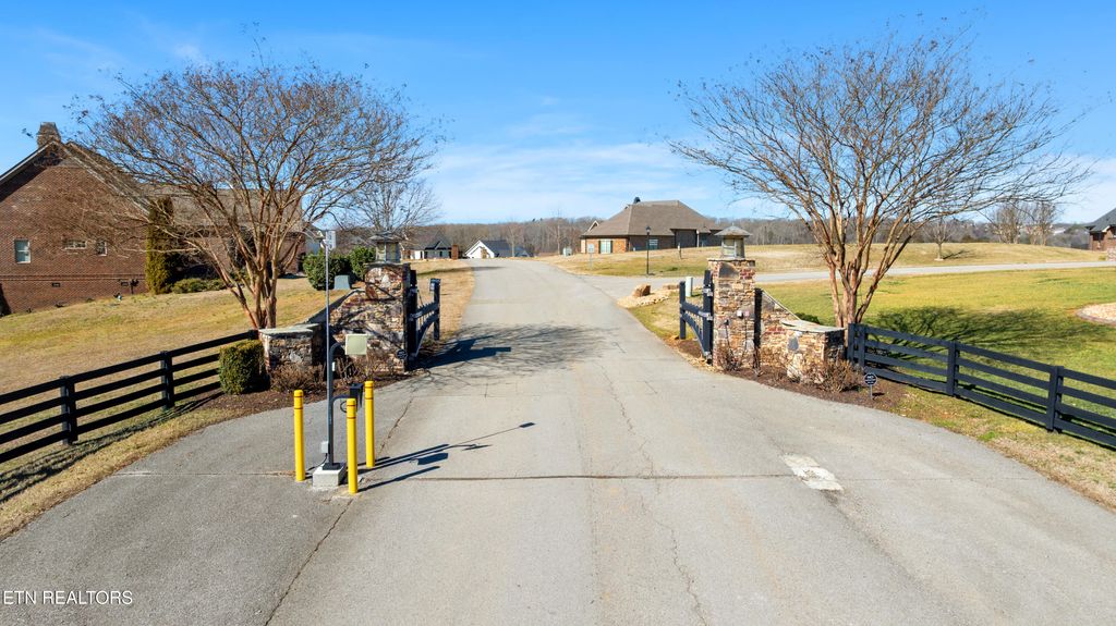 Photo of 3627 Promontory Point, Louisville, TN 37777 (MLS # 1329430)