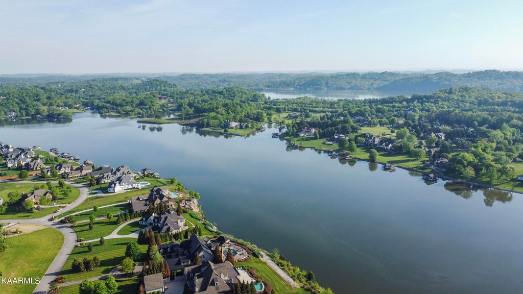 Photo of 3637 Lashbrooke Way, Louisville, TN 37777 (MLS # 1224711)