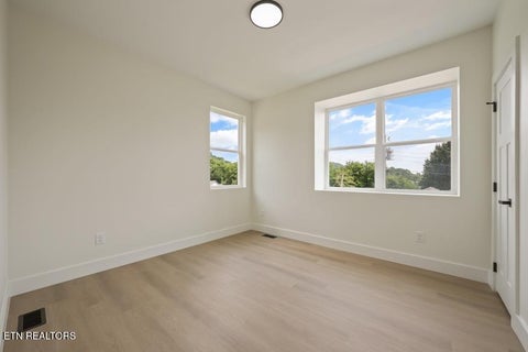 Tiny photo for 3215 Johnston St, Knoxville, TN 37921 (MLS # 1350097)