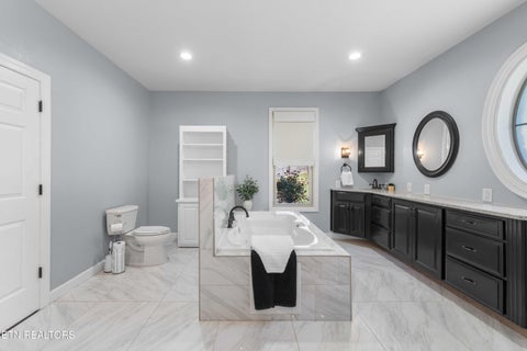 Tiny photo for 274 Lakecrest Drive, Harriman, TN 37748 (MLS # 1358266)