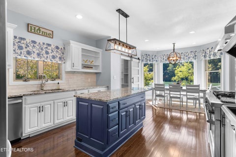 Tiny photo for 274 Lakecrest Drive, Harriman, TN 37748 (MLS # 1358266)