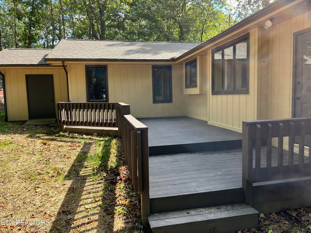 Photo of 28 Overlook Terrace, Crossville, TN 38558 (MLS # 1320664)