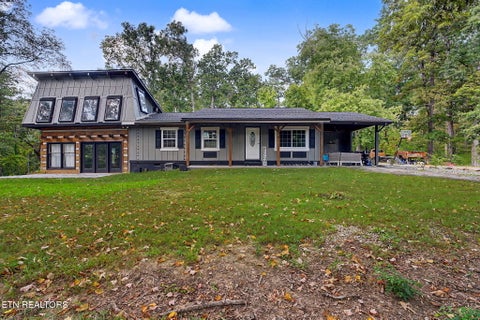 Photo of 381 Fox Cemetery Rd, Sevierville, TN 37876 (MLS # 1355379)